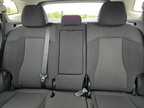 Used 2025 Kia Sportage LX FWD image 13