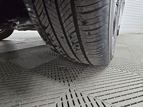 Used 2025 Honda Accord SE image 46