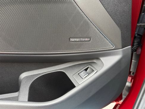 Certified 2025 BMW 330i xDrive Sedan w/ M Sport Package image 30