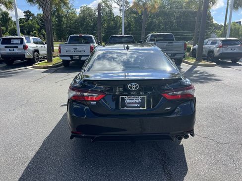 Used 2023 Toyota Camry SE FWD image 9