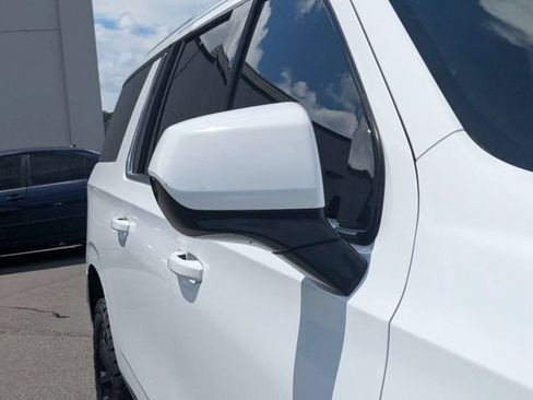 Used 2021 Chevrolet Suburban LT RWD image 10