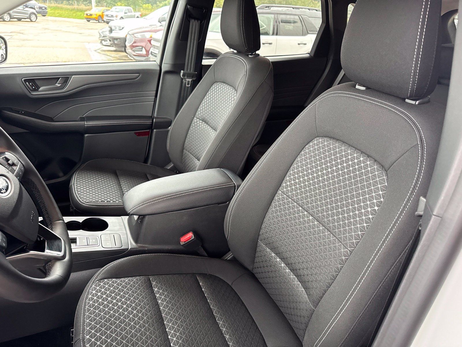 Certified 2024 Ford Escape Active AWD/4WD image 23