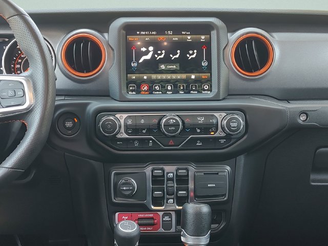 Used 2023 Jeep Gladiator Mojave w/ Cold Weather Group AWD/4WD image 13