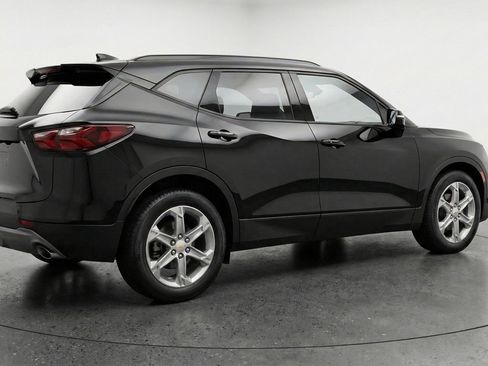 Used 2025 Chevrolet Blazer LT FWD image 9