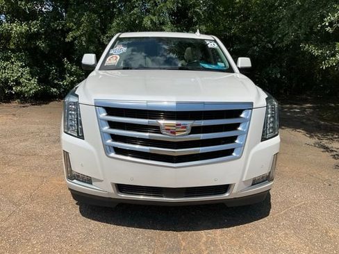 Used 2020 Cadillac Escalade ESV Premium Luxury AWD/4WD image 2