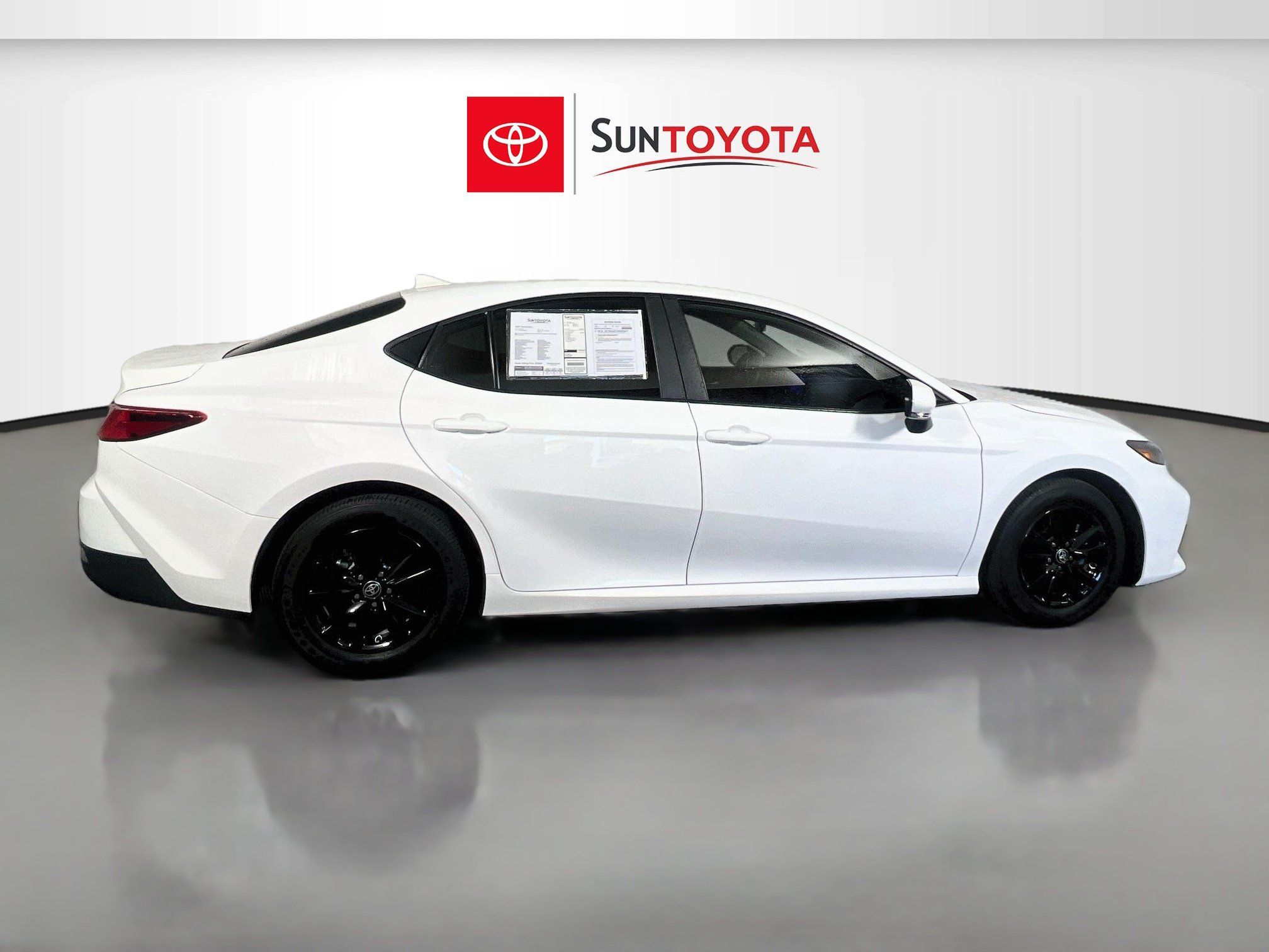 Used 2025 Toyota Camry LE FWD image 2