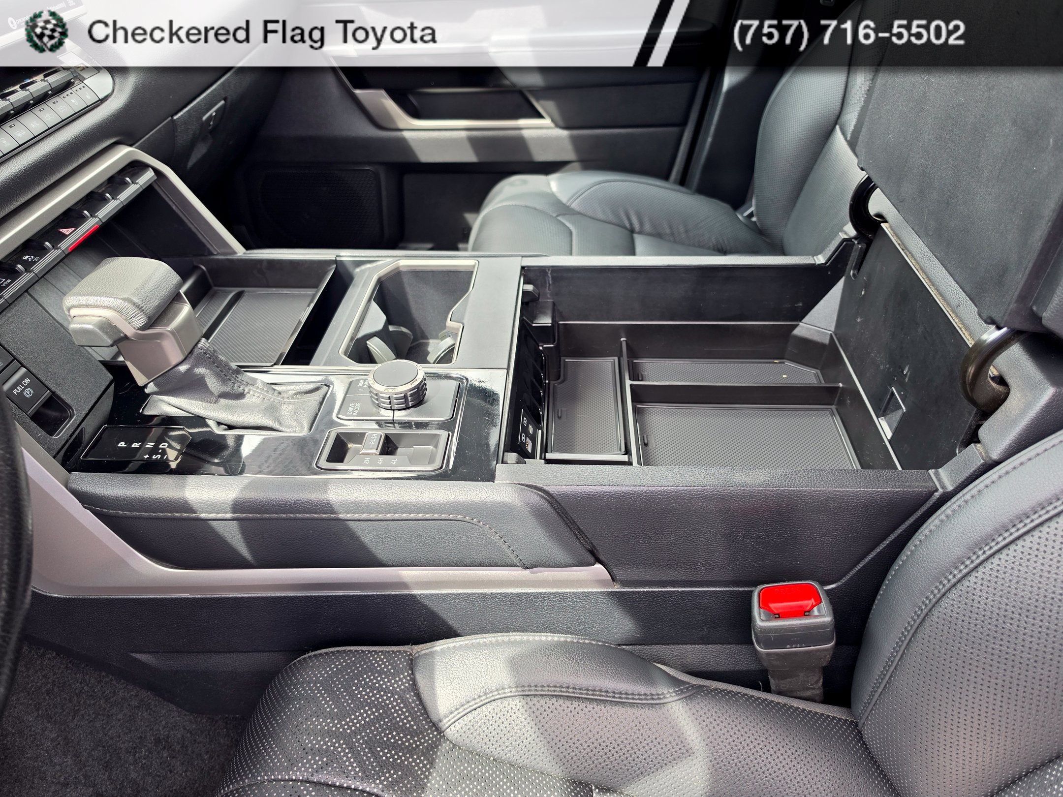 Used 2024 Toyota Tundra Limited AWD/4WD image 24