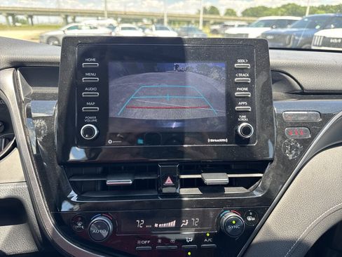 Used 2022 Toyota Camry SE FWD image 33
