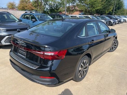 New 2025 Volkswagen Jetta S image 6