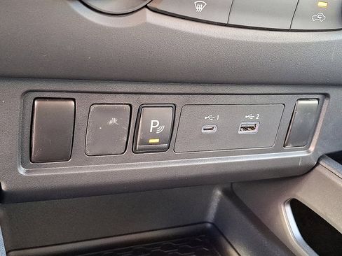 New 2026 Nissan Frontier SV w/ Tow Package image 12