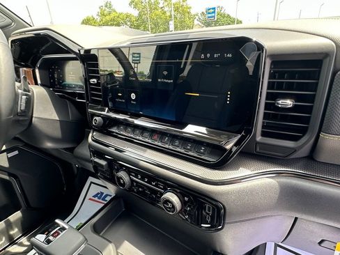 New 2026 Chevrolet Silverado 1500 ZR2 AWD/4WD image 16