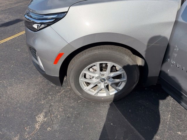 Used 2024 Chevrolet Equinox LT FWD image 20