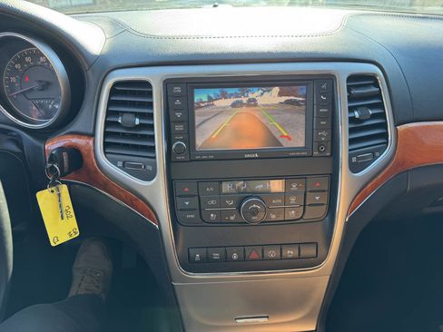 Used 2013 Jeep Grand Cherokee Overland image 71