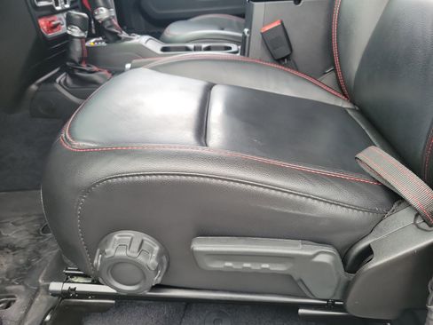 Used 2019 Jeep Wrangler Unlimited Rubicon image 20