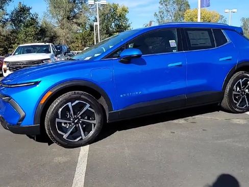 New 2026 Chevrolet Equinox EV LT image 5