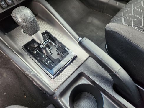 Used 2021 Mitsubishi Outlander Sport SE image 17