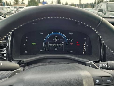 Certified 2025 Toyota Camry SE image 25