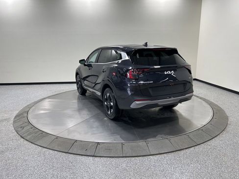 New 2026 Kia Sportage LX image 7