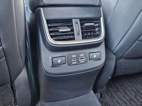 Used 2023 Subaru Outback Limited AWD/4WD image 15
