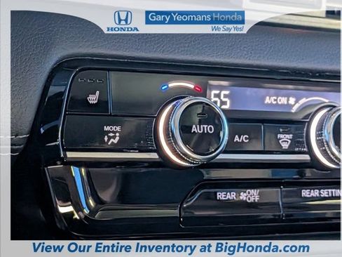 Certified 2024 Honda Pilot Touring image 27