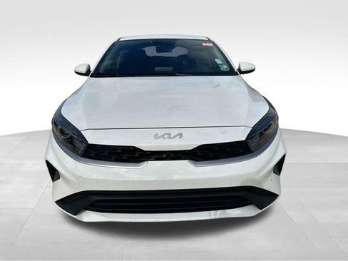 Used 2022 Kia Forte Sedan image 2