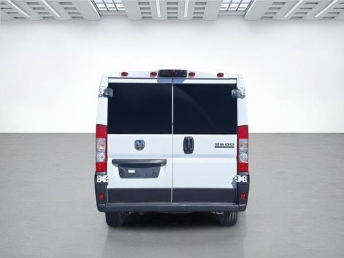 Used 2025 RAM ProMaster 2500 w/ U-Haul Equipment Group FWD image 5