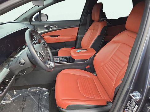 Certified 2024 Kia Sportage SX image 19