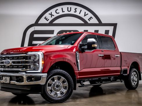 Used 2025 Ford F350 King Ranch w/ Chrome Package image 1