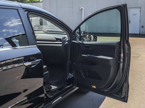 Used 2024 Honda Odyssey EX-L image 18