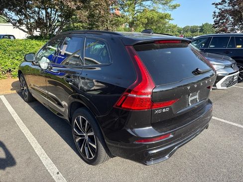 Used 2025 Volvo XC60 B5 Plus AWD/4WD image 4