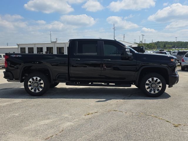 Used 2025 Chevrolet Silverado 2500 Custom w/ Custom Value Package AWD/4WD image 6