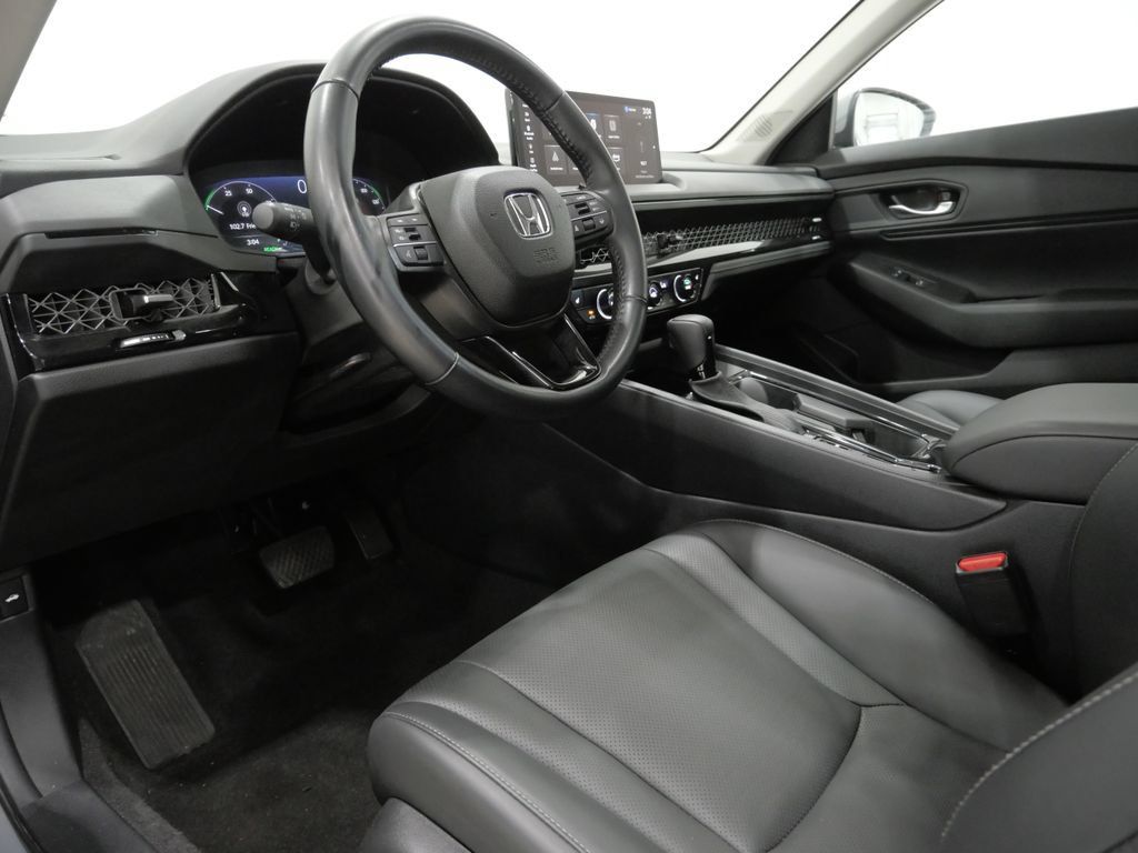 Used 2025 Honda Accord EX-L image 12