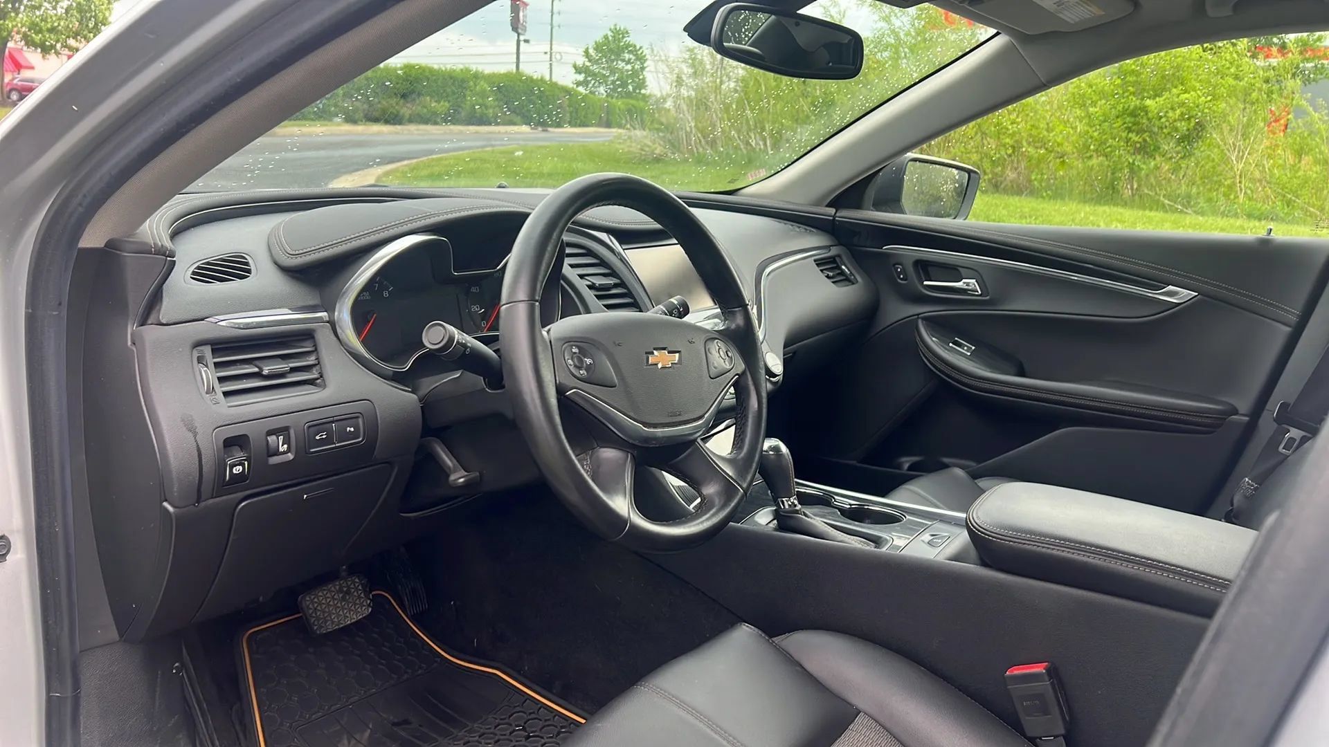 Used 2016 Chevrolet Impala LT w/ Convenience Package FWD image 10