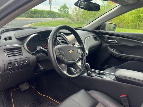 Used 2016 Chevrolet Impala LT w/ Convenience Package FWD image 10