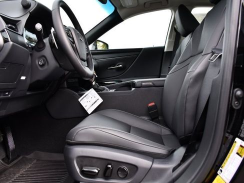 New 2025 Lexus ES 350 w/ Premium Package image 12