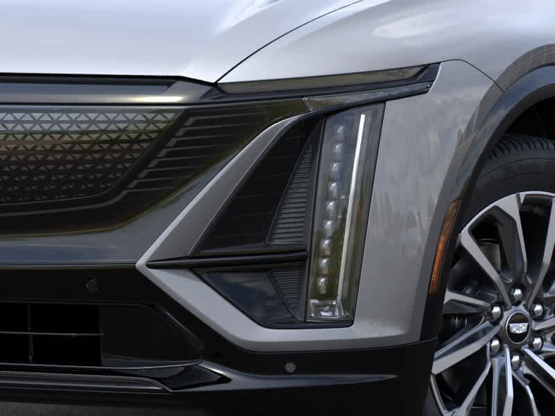 Used 2027 Cadillac Lyriq Sport w/ LPO, Floor Liner Package AWD/4WD image 10