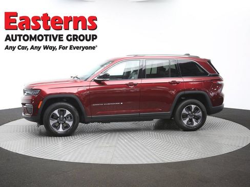 Used 2022 Jeep Grand Cherokee Limited 4xe w/ Luxury Tech Group II AWD/4WD image 63