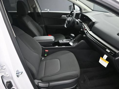 New 2026 Kia Sportage LX w/ LX Convenience Package AWD/4WD image 36