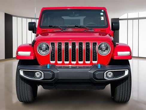 Used 2023 Jeep Wrangler Unlimited Sahara image 3