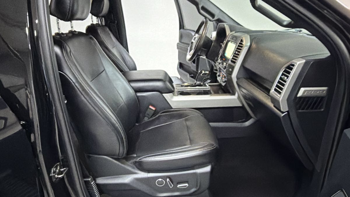 Used 2016 Ford F150 Lariat AWD/4WD image 34