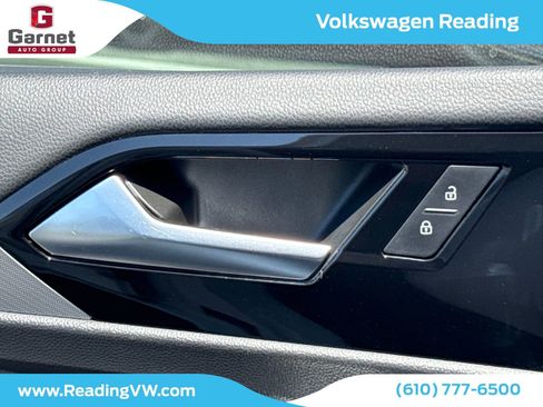 Certified 2021 Volkswagen Jetta R-Line w/ R-Line Cold Weather Package FWD image 29