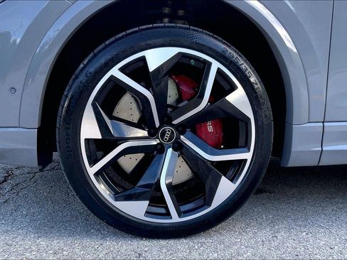 Used 2024 Audi RS Q8 w/ Black Optic Package AWD/4WD image 9