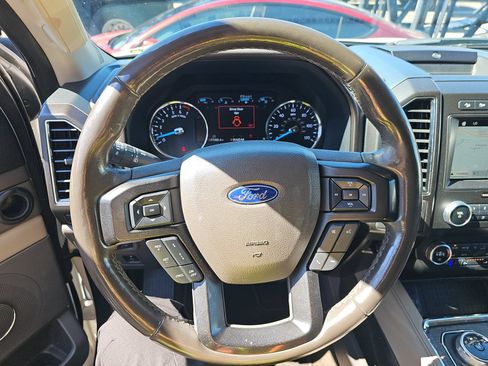 Used 2019 Ford Expedition Limited w/ Equipment Group 301A AWD/4WD image 14