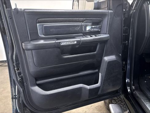 Used 2016 RAM 2500 Limited AWD/4WD image 23