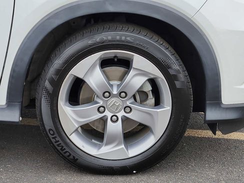 Certified 2017 Honda HR-V LX image 8