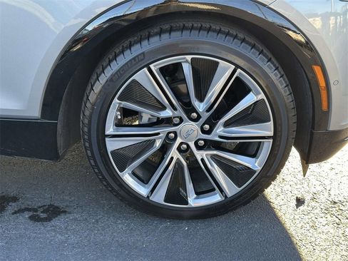 Certified 2024 Cadillac Lyriq Luxury w/ LPO, Floor Liner Package image 9