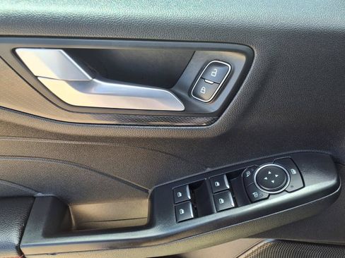 Used 2025 Ford Escape ST-Line FWD image 24