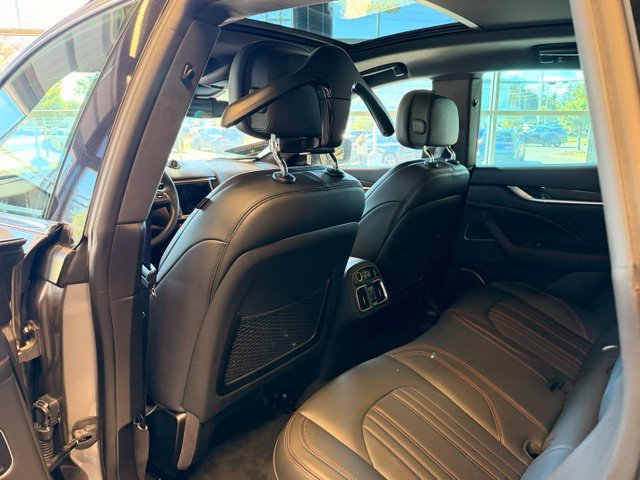Used 2022 Maserati Levante Modena AWD/4WD image 9