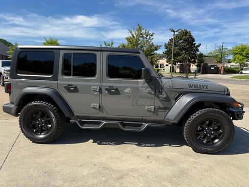 Used 2020 Jeep Wrangler Unlimited Sport AWD/4WD image 7