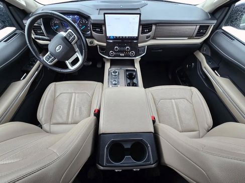Used 2024 Ford Expedition Max Limited image 9